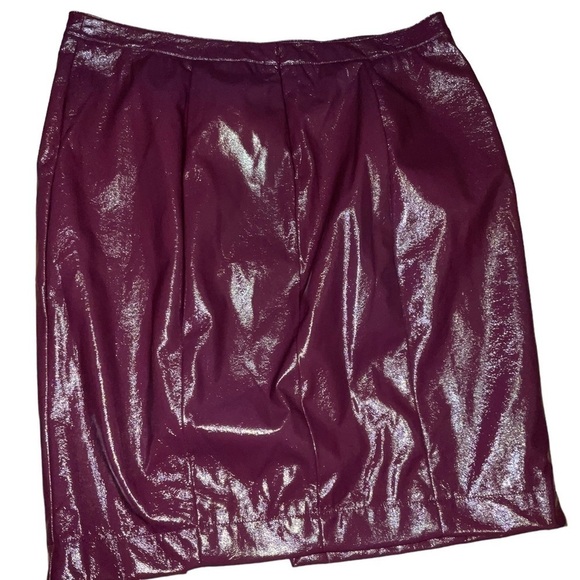 Nina Parker Women’s Trendy Plus Size Faux Leather Skirt Size 16W Burgundy - Picture 3 of 8